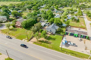 1404 W Walker St, Breckenridge, TX 76424 - Photo 6