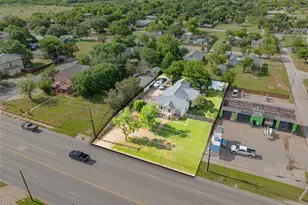 1404 W Walker St, Breckenridge, TX 76424 - Photo 36