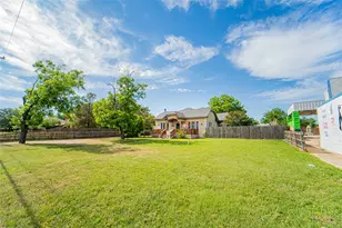 1404 W Walker St, Breckenridge, TX 76424 - Photo 28