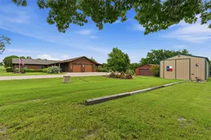 222 Brandon Dr, Weatherford, TX 76087 - Photo 18