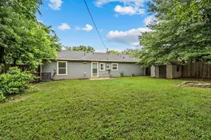 609 W Inwood Dr, Arlington, TX 76010 - Photo 26