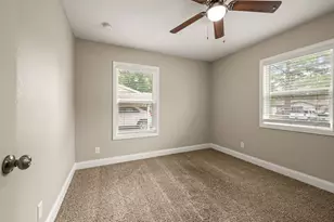 609 W Inwood Dr, Arlington, TX 76010 - Photo 24