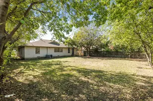 2243 Larry Dr, Dallas, TX 75228 - Photo 4