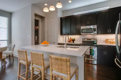 2100 N Fitzhugh Avenue #H, Dallas, TX 75204 - Photo 6