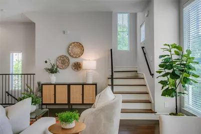 2100 N Fitzhugh Avenue #H, Dallas, TX 75204 - Photo 16