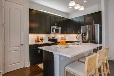 2100 N Fitzhugh Avenue #H, Dallas, TX 75204 - Photo 12