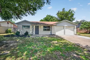 913 Russell Ln, Bedford, TX 76022 - Photo 1