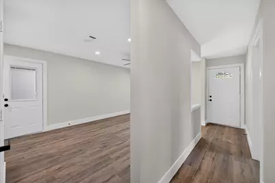913 Russell Lane, Bedford, TX 76022 - Photo 20