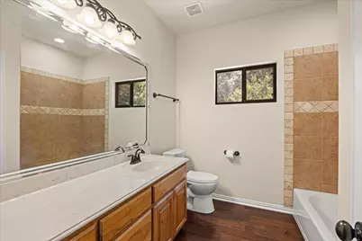 425 Indian Mountain Court, Granbury, TX 76048 - Photo 20