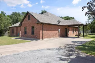 425 Indian Mountain Ct, Granbury, TX 76048 - Photo 26