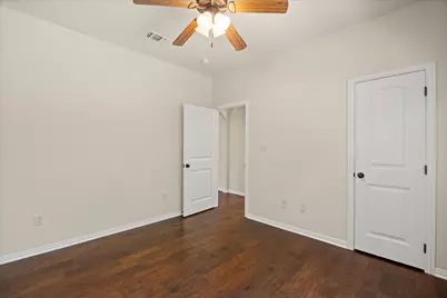 425 Indian Mountain Court, Granbury, TX 76048 - Photo 18