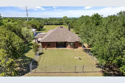 425 Indian Mountain Court, Granbury, TX 76048 - Photo 34