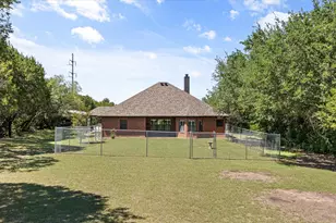 425 Indian Mountain Ct, Granbury, TX 76048 - Photo 36