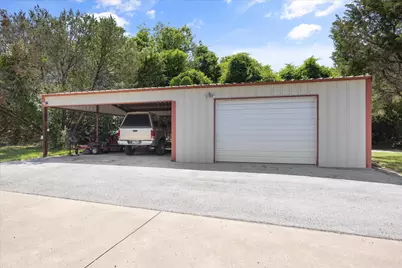 425 Indian Mountain Court, Granbury, TX 76048 - Photo 24