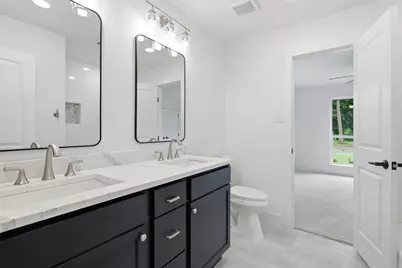 105 Wellesley Drive, Irving, TX 75062 - Photo 32