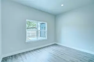 11535 Strand St, Dallas, TX 75218 - Photo 10