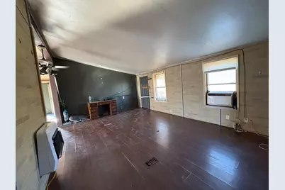 2213 Pedernales Court, Granbury, TX 76048 - Photo 2