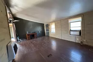 2213 Pedernales Ct, Granbury, TX 76048 - Photo 2