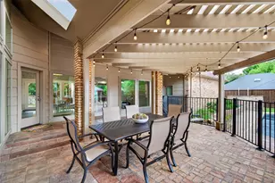 6011 Twin Coves St, Dallas, TX 75248 - Photo 36