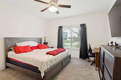 825 E Powell Avenue, Fort Worth, TX 76104 - Photo 4
