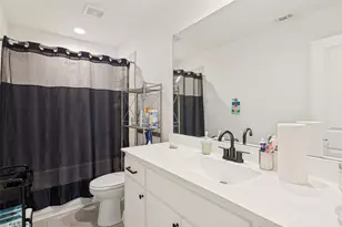 825 E Powell Ave, Fort Worth, TX 76104 - Photo 10