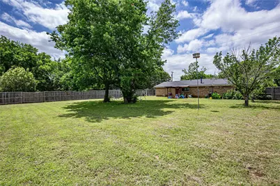 817 S Old Temple Road, Lorena, TX 76655 - Photo 12