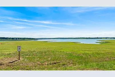 623 Lakeshore Terrace, Windom, TX 75492 - Photo 8