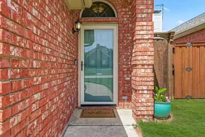 2215 Dallas Drive, Carrollton, TX 75006 - Photo 2