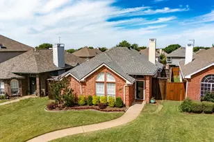 2215 Dallas Dr, Carrollton, TX 75006 - Photo 30