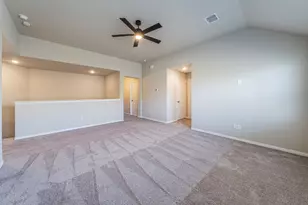 1049 Snowy Owl Dr, Alvarado, TX 76009 - Photo 18