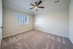 1049 Snowy Owl Dr, Alvarado, TX 76009 - Photo 20