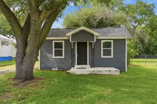 519 E Gandy St, Denison, TX 75021 - Photo 1