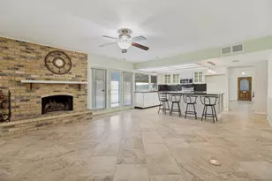 2200 Marble Falls Dr, Carrollton, TX 75007 - Photo 12