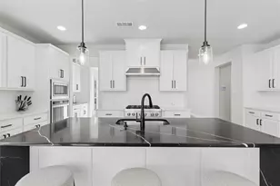3613 Damsel Mackenzie St, Lewisville, TX 75056 - Photo 8