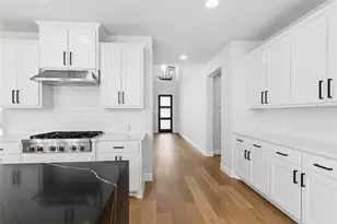 3613 Damsel Mackenzie St, Lewisville, TX 75056 - Photo 4
