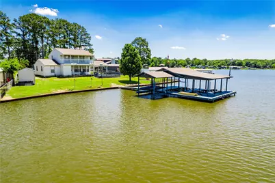 115 Dolly Drive, Mabank, TX 75156 - Photo 2