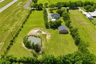 18660 Tarlton Rd, Mabank, TX 75147 - Photo 2