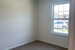 2423 Montgomery St, Sherman, TX 75090 - Photo 6