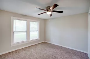 1005 N Buffalo Ave, Cleburne, TX 76033 - Photo 14