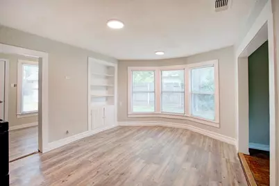 1005 N Buffalo Avenue, Cleburne, TX 76033 - Photo 10