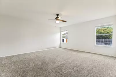 556 Winbridge Lane, Fort Worth, TX 76052 - Photo 12