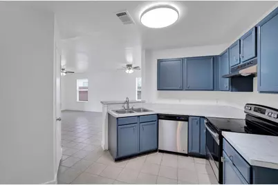 2306 Balvanera Plaza, Dallas, TX 75211 - Photo 6