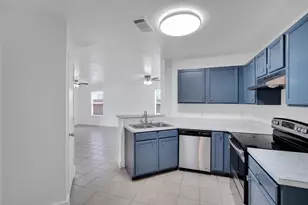 2306 Balvanera Plaza, Dallas, TX 75211 - Photo 6