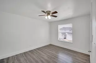 2306 Balvanera Plaza, Dallas, TX 75211 - Photo 20