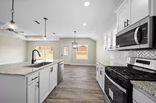 16221 Crossing Cir, Lindale, TX 75771 - Photo 14