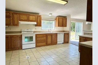 912 Partridge Court, Granbury, TX 76049 - Photo 6