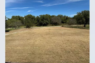 912 Partridge Court, Granbury, TX 76049 - Photo 4