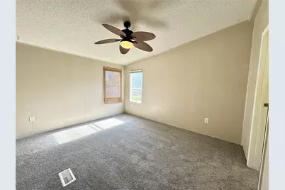 912 Partridge Court, Granbury, TX 76049 - Photo 16