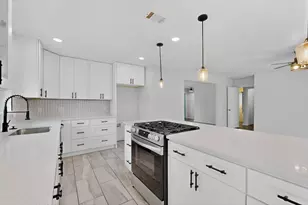 2812 San Medina Ave, Dallas, TX 75228 - Photo 10