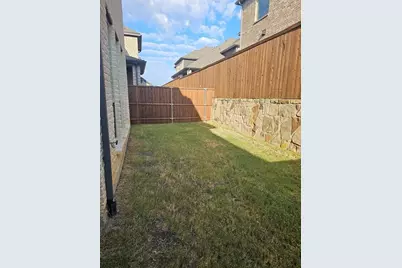 3905 Lady Bettye Drive, Lewisville, TX 75056 - Photo 6